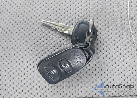 2008 Hyundai Accent Gls from USA, damaged, VIN KMHCN46C28U214513